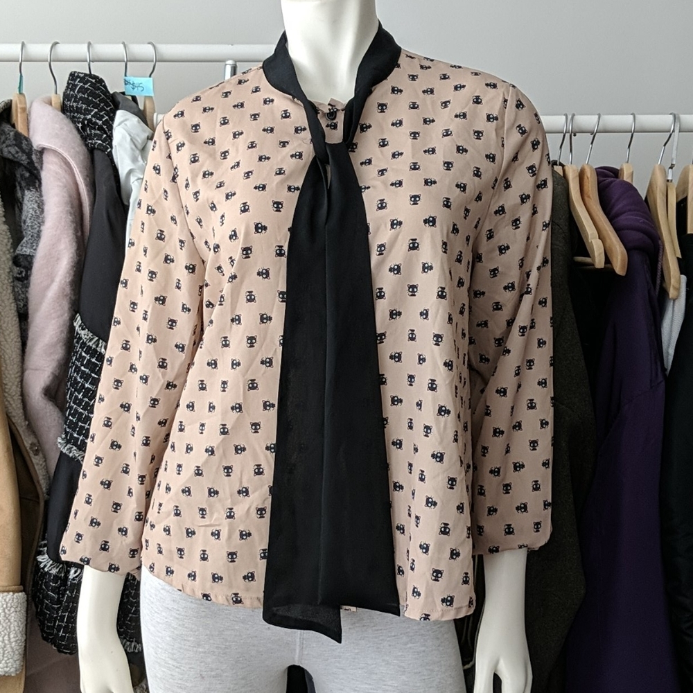 5/$100 Hello Kitty Forever Work Dress Shirt